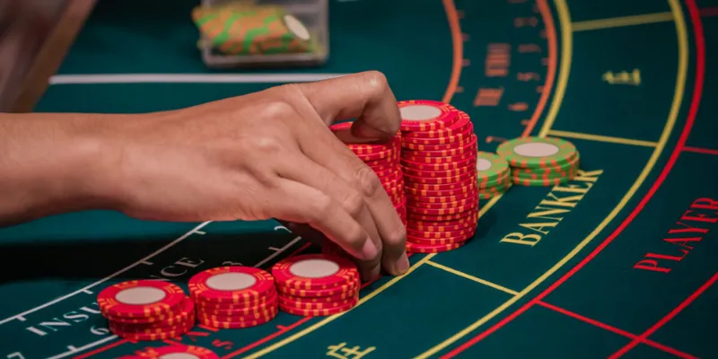 Các hình thức đặt cược trong Baccarat gồm những gì?
